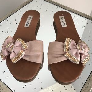 Steve Madden slides
